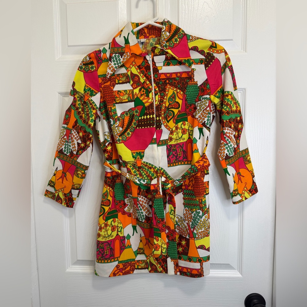 Vintage Psychedelic Flower Power Novelty Sue Ann of Dallas Zip Tunic - Picture 4 of 15